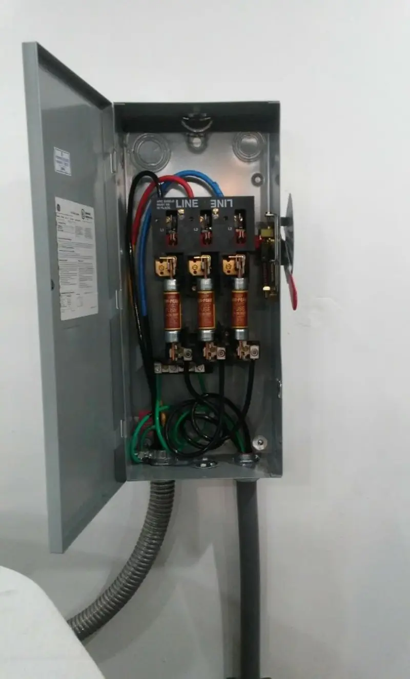 Three-phase disconnect switch installed for Electrical Wiring & Rewiring in Hoquiam